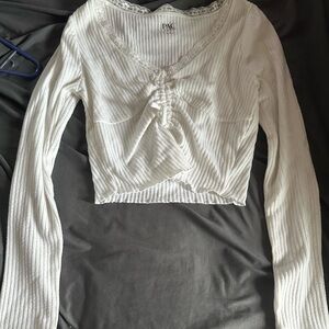 white cropped Pacsun long sleeved top